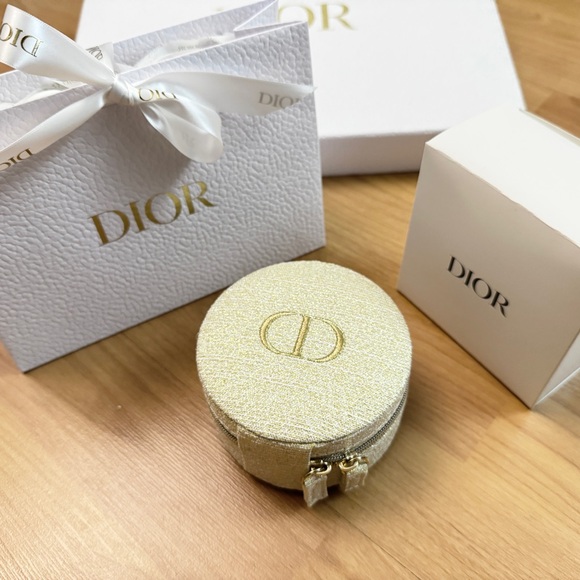 2024 Holiday Limited Edition Dior Jewelry Pouch Case Bag - Picture 3 of 12